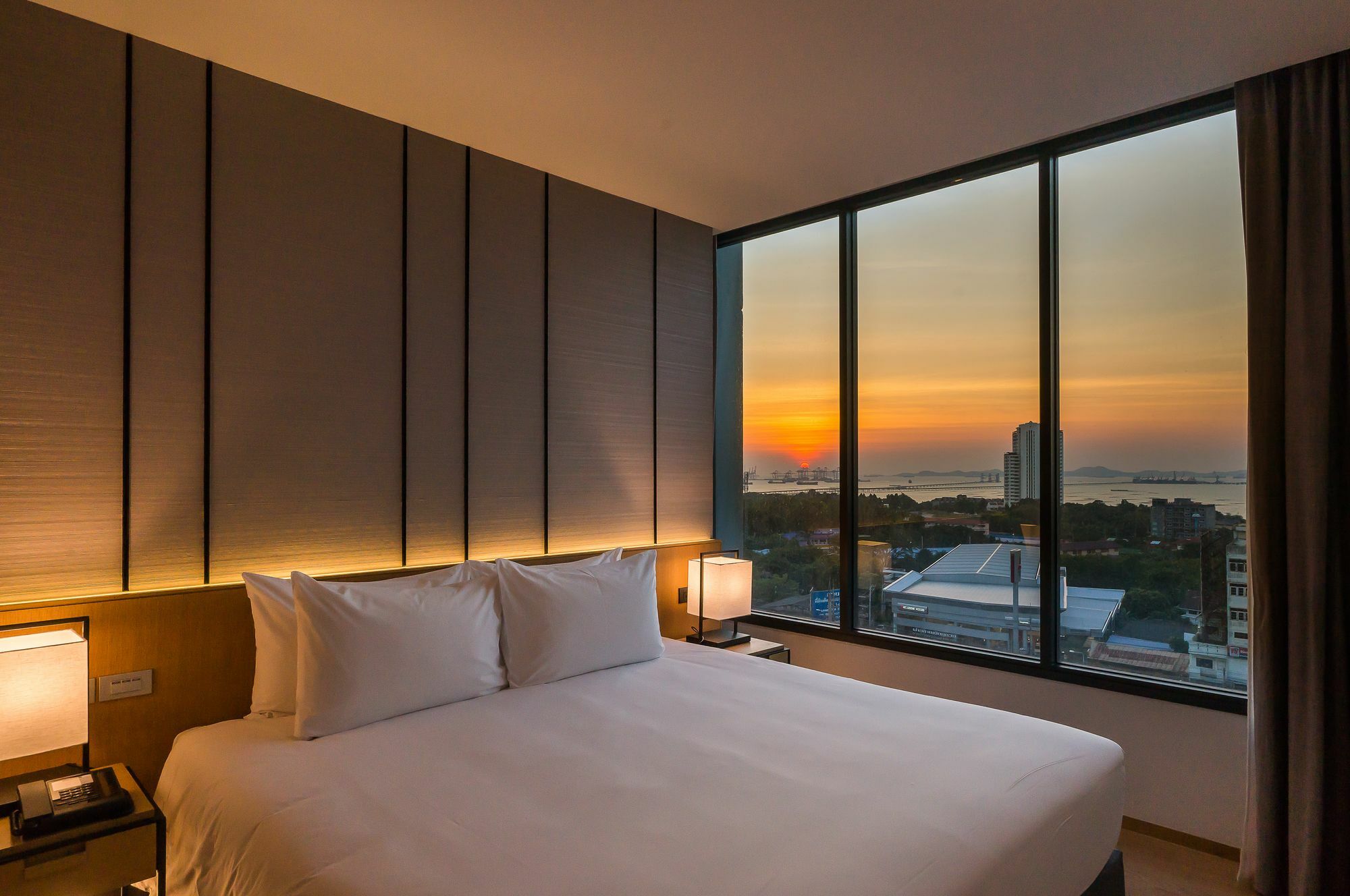 Arize Hotel Sri Racha Сі-Рача Екстер'єр фото