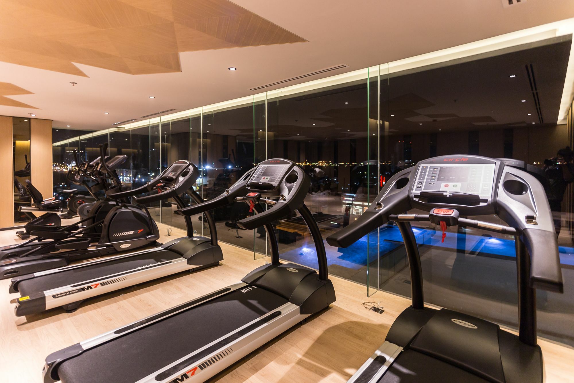 Arize Hotel Sri Racha Сі-Рача Екстер'єр фото