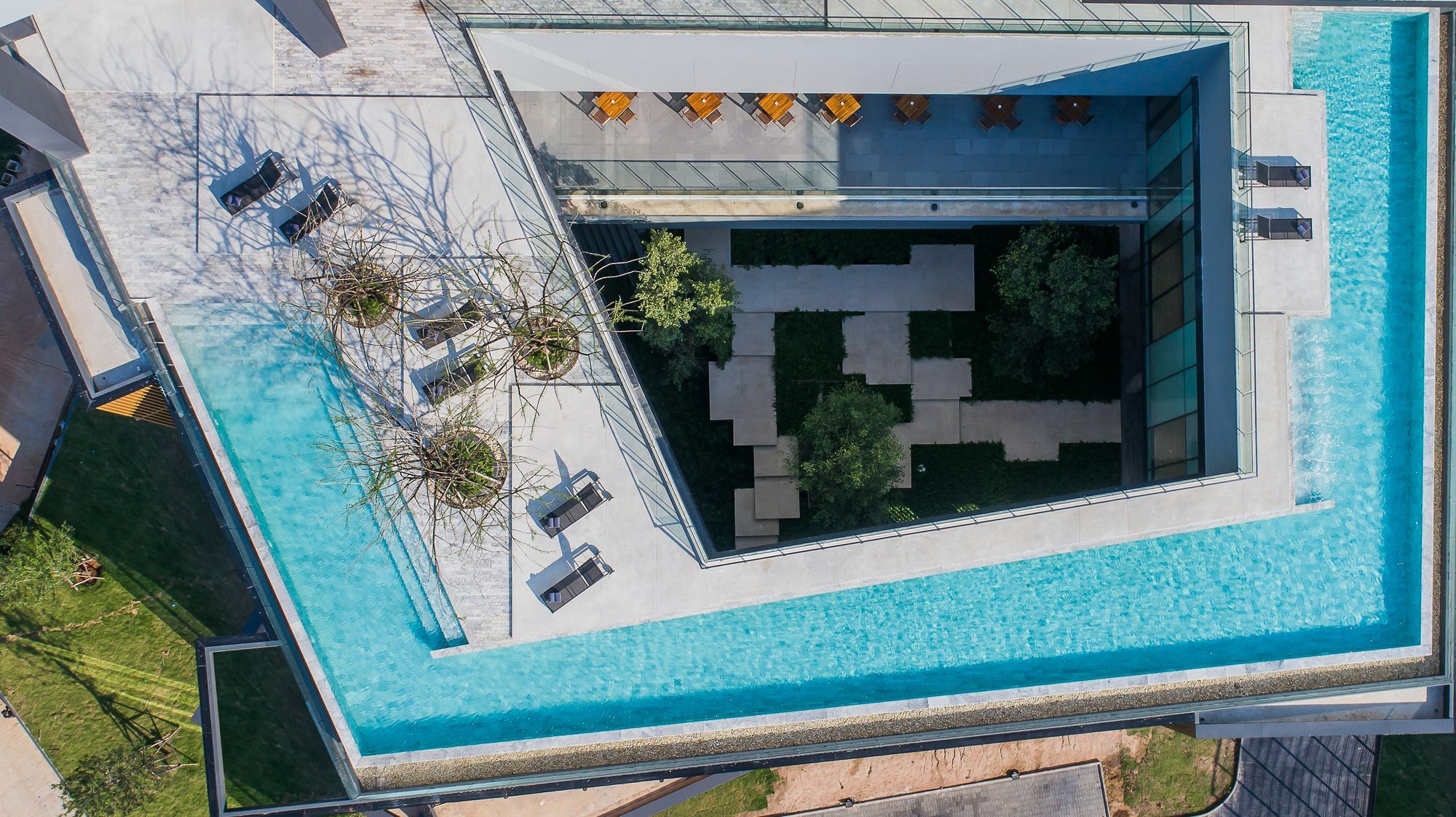 Arize Hotel Sri Racha Сі-Рача Екстер'єр фото