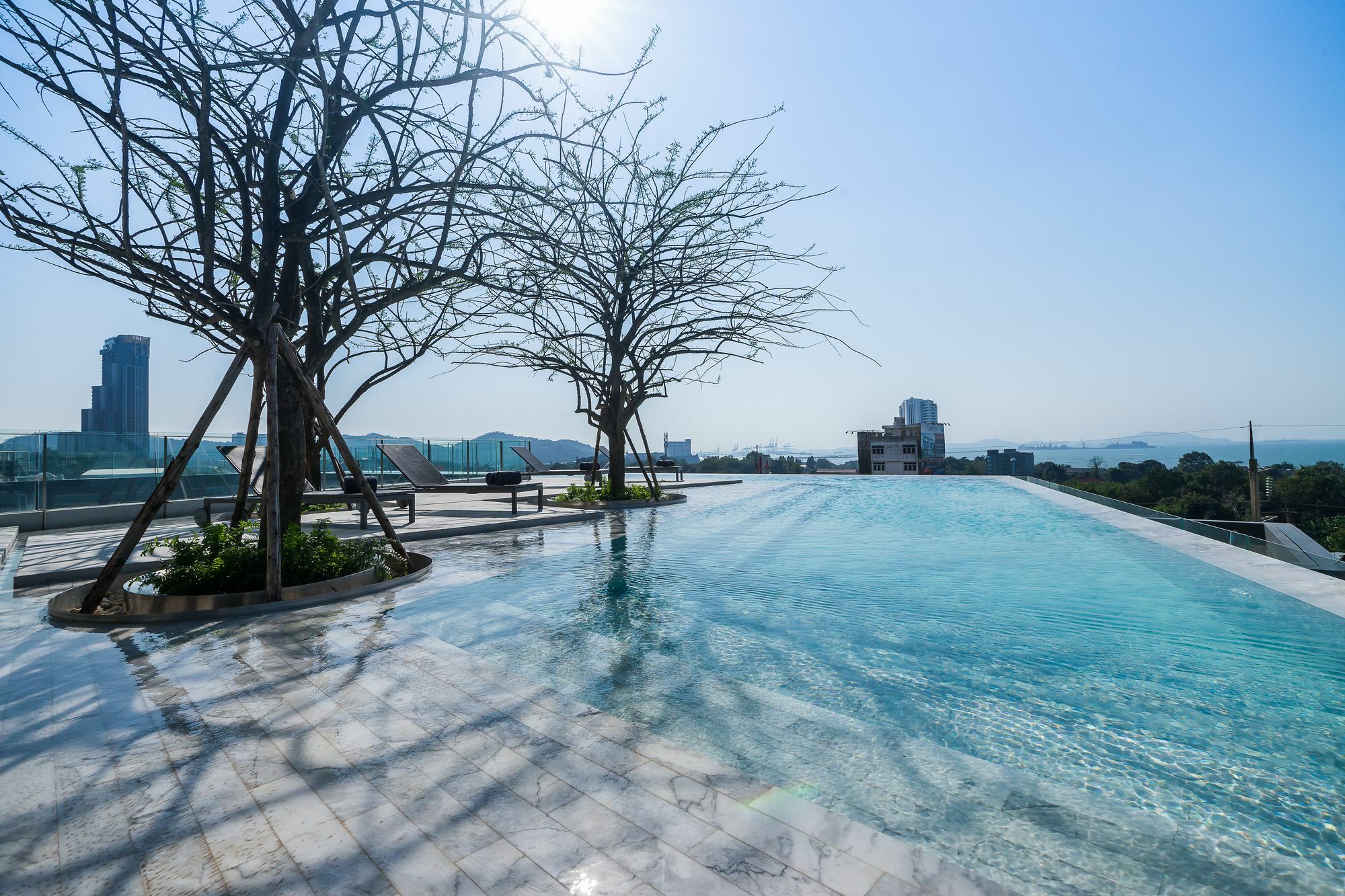 Arize Hotel Sri Racha Сі-Рача Екстер'єр фото